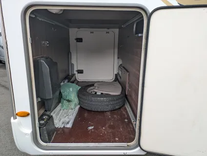 Burstner Nexxo T690 G - Manual 2014