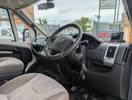 Adria Coral 670 DK - Manual 2020