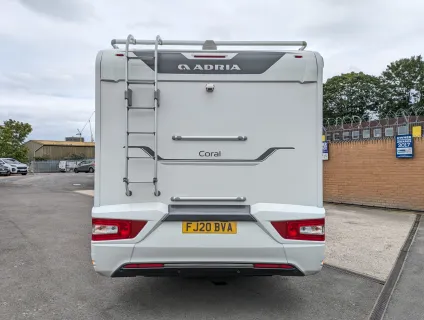 Adria Coral 670 DK - Manual 2020