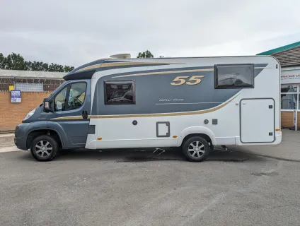 Burstner Nexxo T690 G - Manual 2014