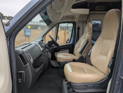 Burstner Nexxo T690 G - Manual 2014