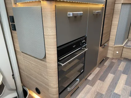 Weinsberg CaraCompact Edition 600 MEG [PEPPER] 2023