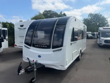 Bailey  Unicorn Seville 2024