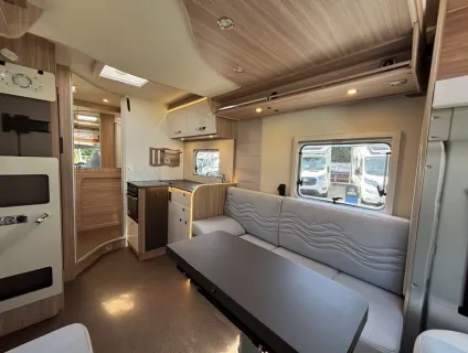 Burstner Delphin 684G 2021