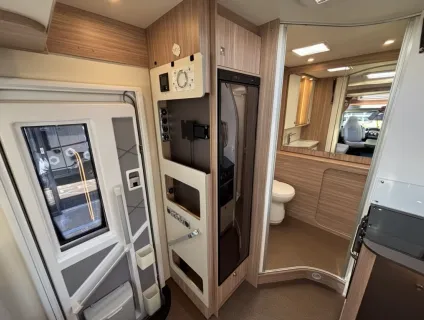 Burstner Delphin 684G 2021