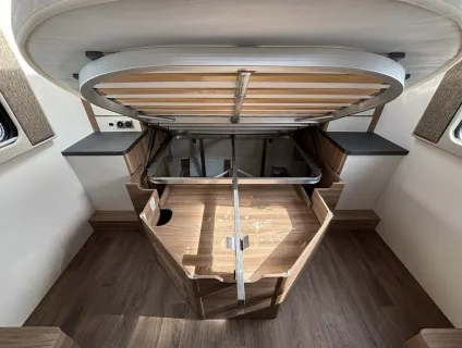 Swift Escape 694 2020
