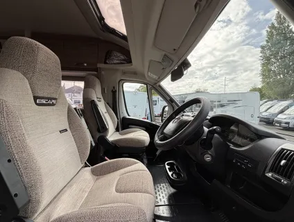 Swift Escape 694 2020
