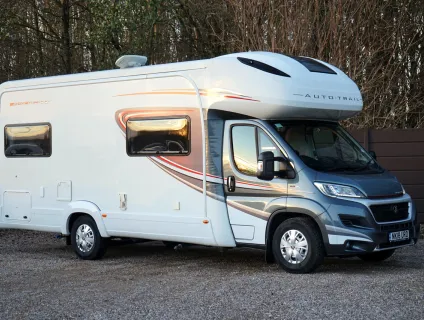 Auto-Trail Apache 700  2018