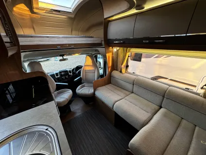 Auto-Trail Apache 700  2018