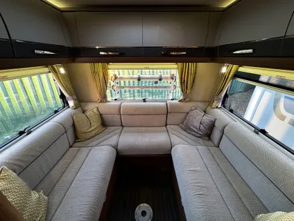 Auto-Trail Apache 700  2018