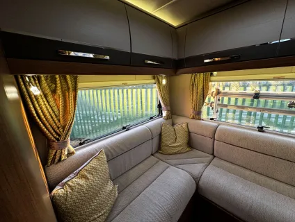 Auto-Trail Apache 700  2018