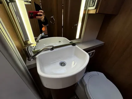 Auto-Trail Apache 700  2018
