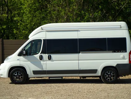 Auto-Trail V-Line 600  2015