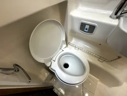 Auto-Trail V-Line 600  2015