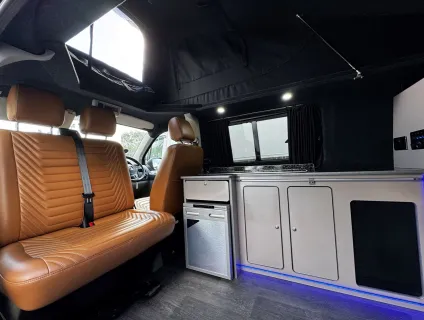Volkswagen T5.1 LWB  2012