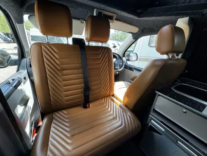 Volkswagen T5.1 LWB  2012