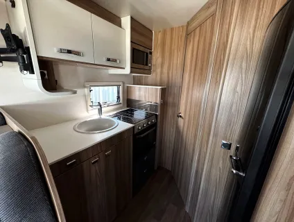 Swift Escape 614  2018