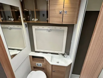 Adria  Matrix Plus 670 SLT 2018
