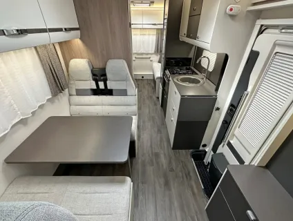 Swift  Voyager 475 2024