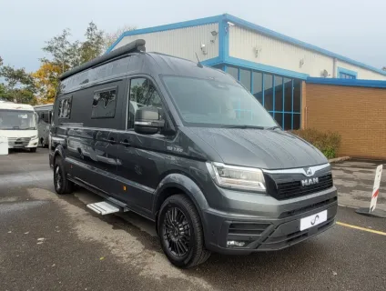Mega Mobil Mega Lounge 680 S 