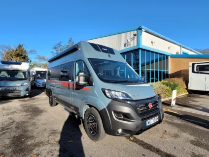Pilote Pilote V633M 2023