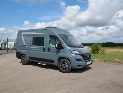Globecar Summit Shine high-top campervan