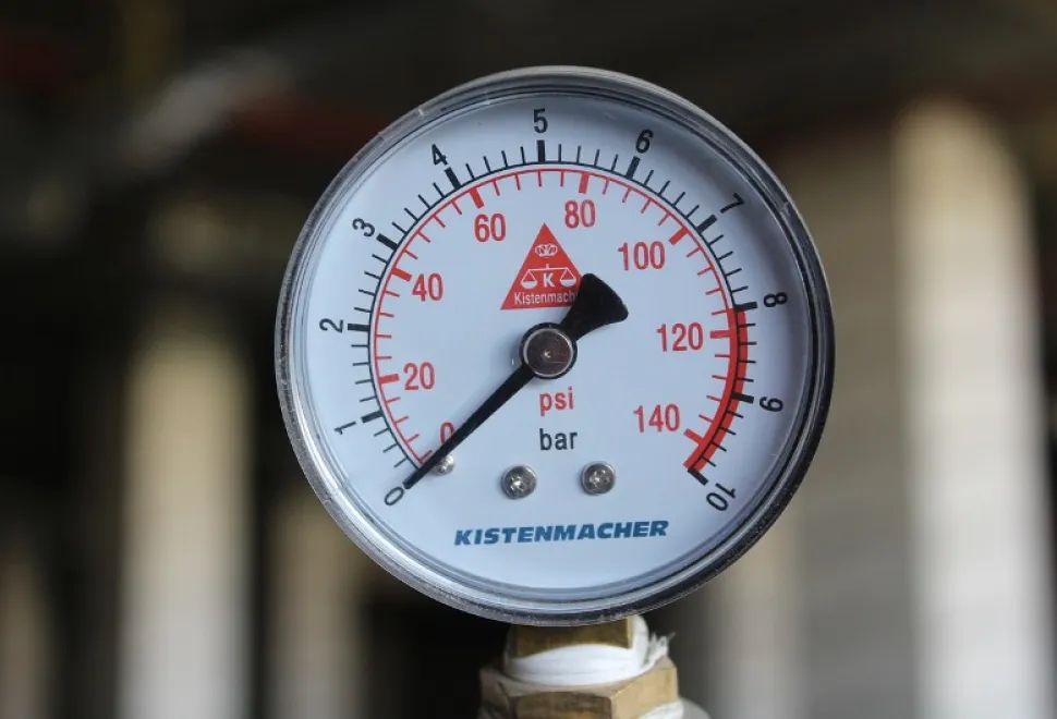 A tyre pressure gauge
