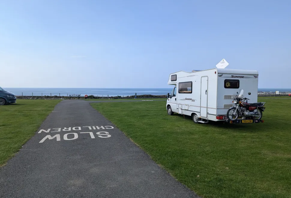Trawsdir is sandwiched between a coastal view and rolling hills