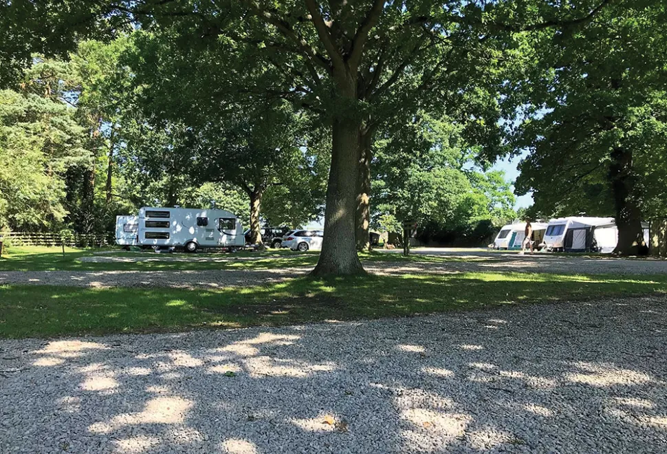 castle-howard-lakeside-campsite-image-2