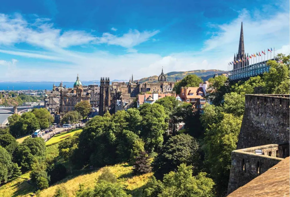 Edinburgh skyline