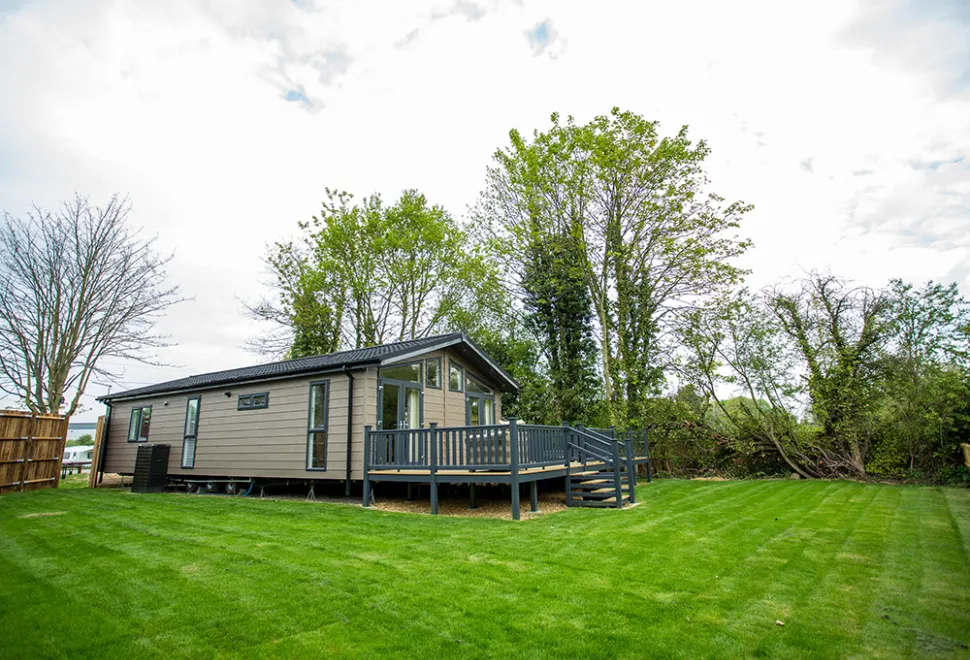 lee-valley-dobbs-weir-campsite-image-7