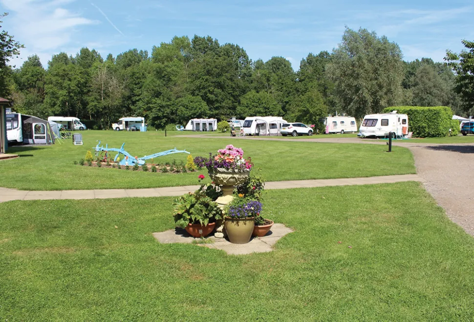 run-cottage-campsite-image-3