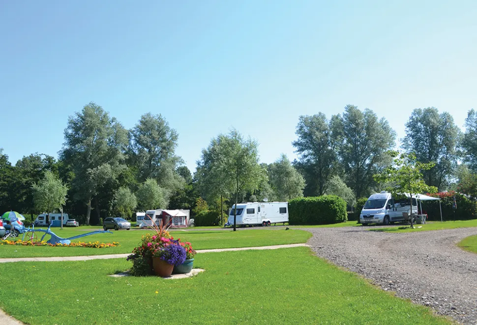 run-cottage-campsite-image-4