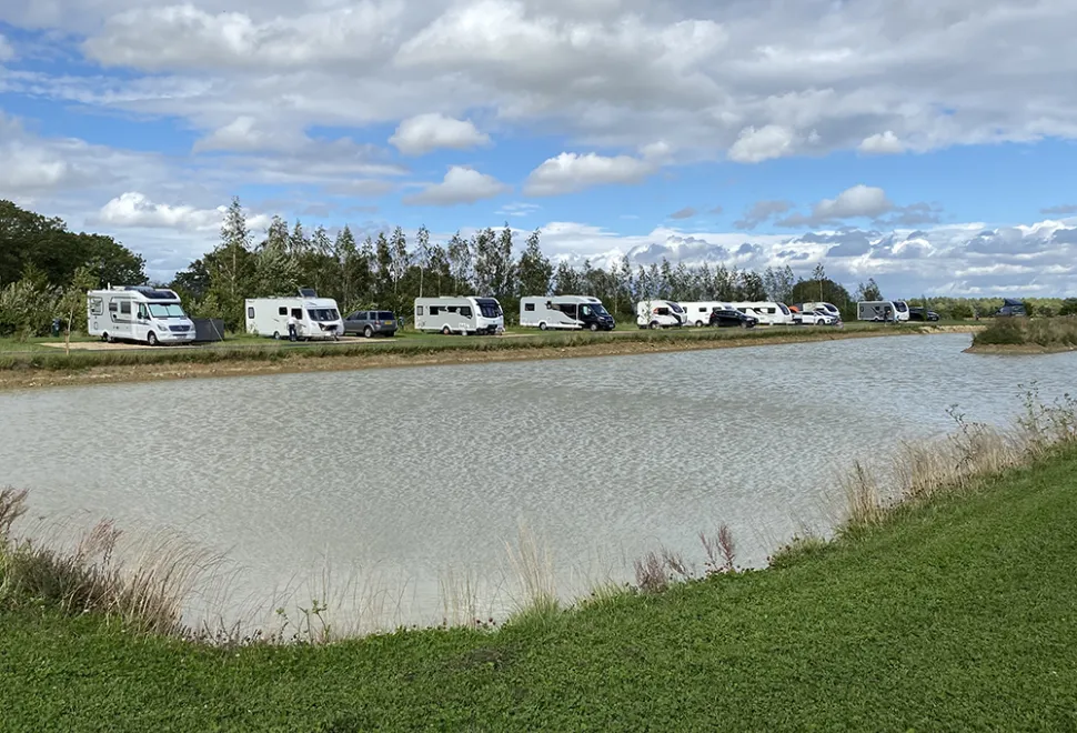 stretton-lakes-campsite-image-2
