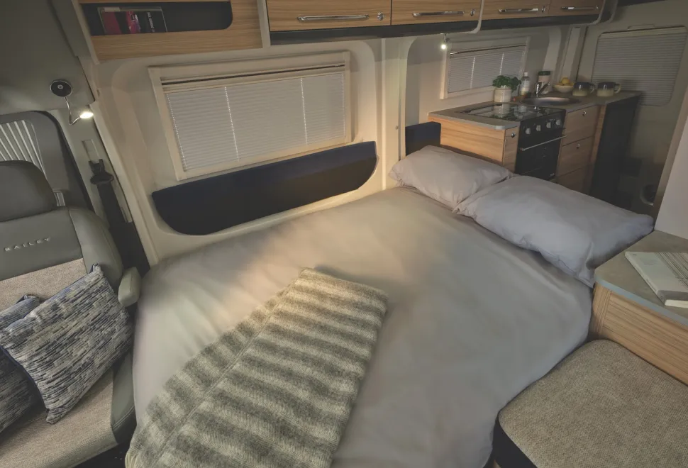 Bailey Endeavour B63 