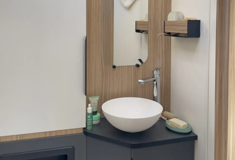 Pilote Spring Selection bathroom 