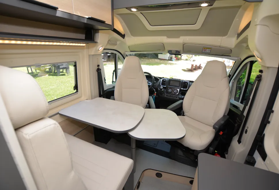 maxus camper Maxus eDeliver 5 ED5 Ultimate Side Kitchen Layout Campervan Conversion –  cccampers.co.uk