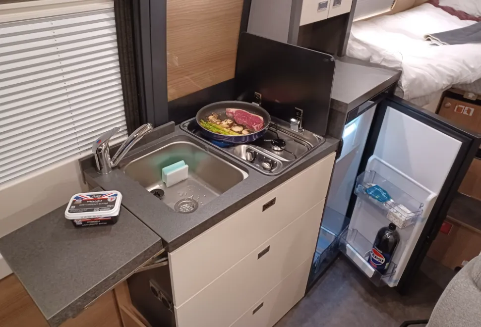 Kitchen with compressor fridge