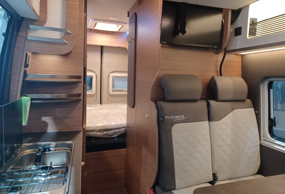 Knaus BoxLife 600 DQ Platinum Selection interior