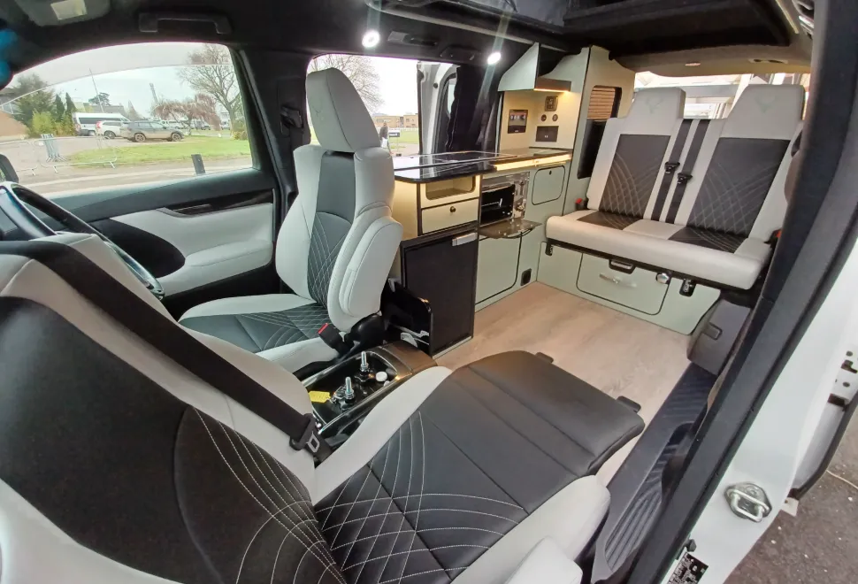 Milldown Toyota Alphard interior