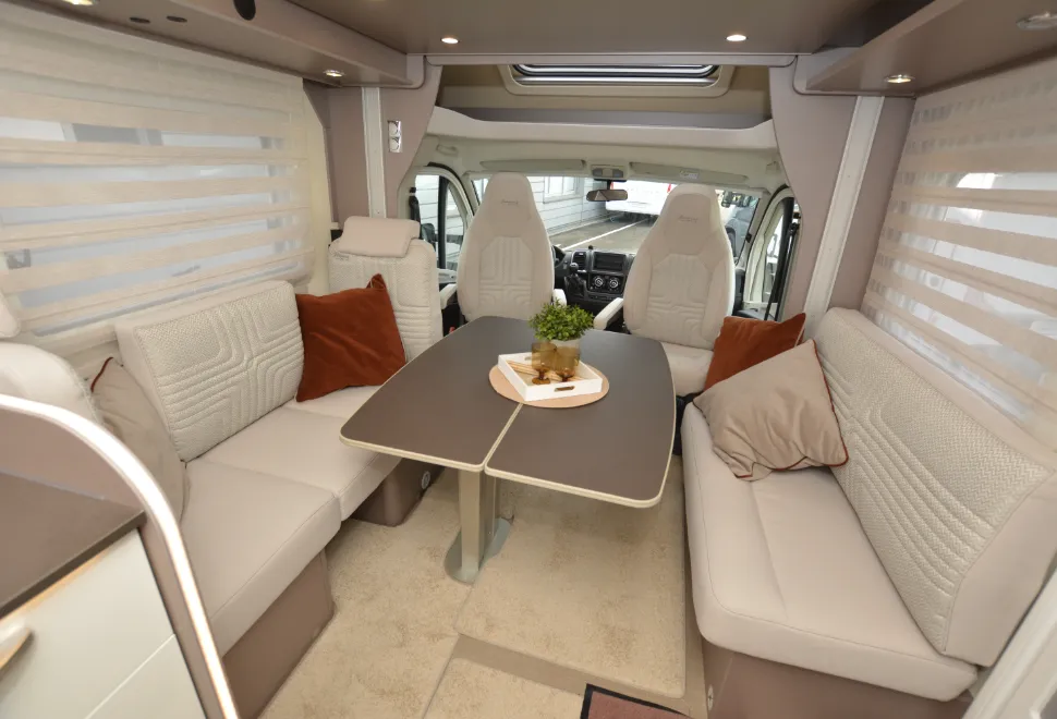 Bürstner Lyseo TD 594 Harmony Line lounge
