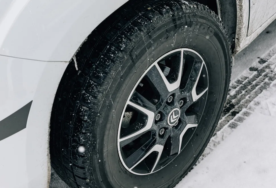 Sunlight Van Adveture two tone alloy wheels
