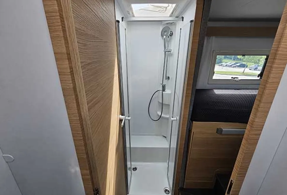 Adria Coral 60 Years Selection shower