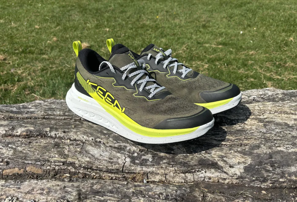 Keen trainers at angle