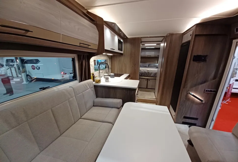 A look inside the Coachman Avventura 545
