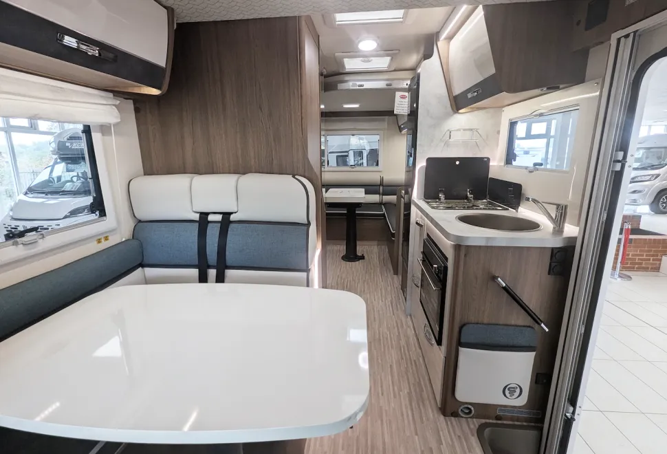 Elnagh Baron 530 interior from front to rear