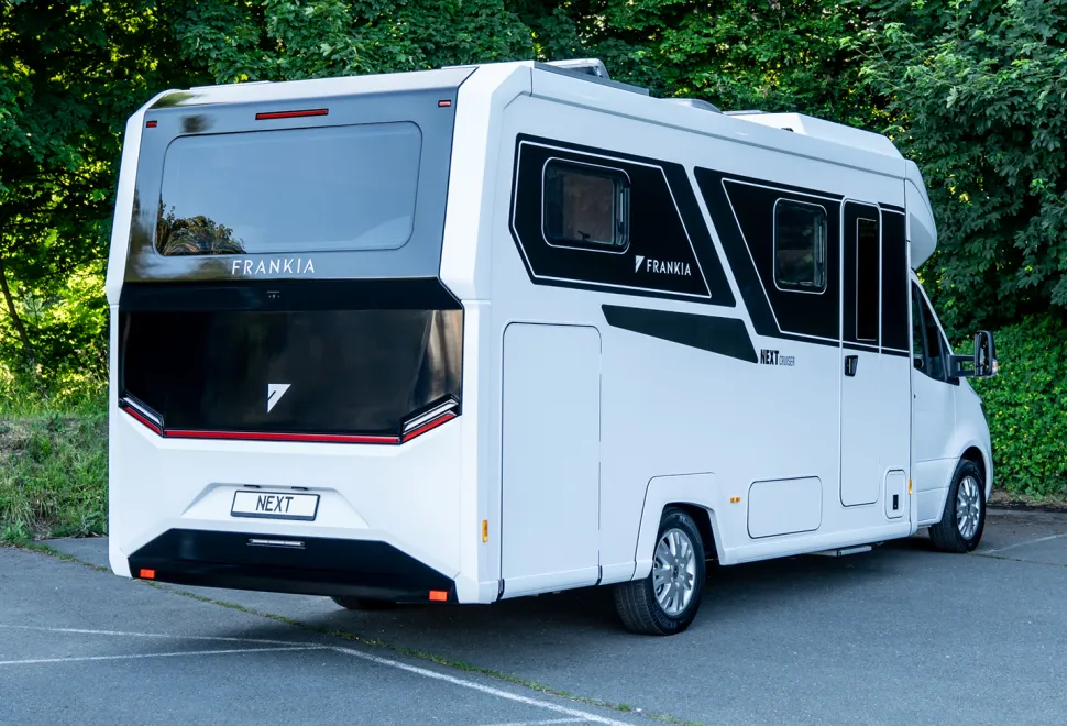 Frankia Next Cruiser, rear panel