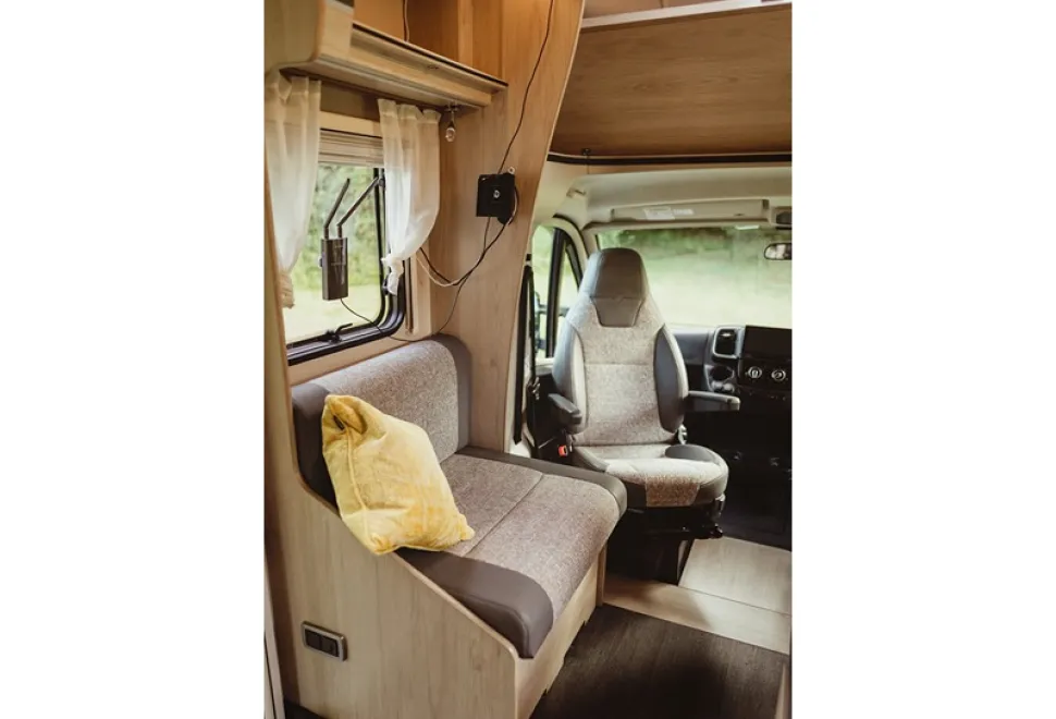 Auto-Trail Motorhomes Expedition C71 2025