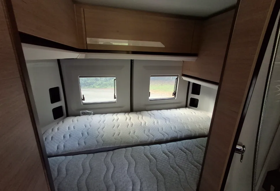 Dreamer D43 Up 20 Years