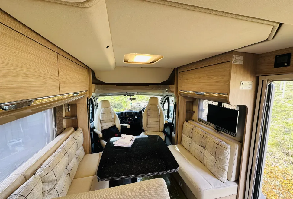 2016 Burstner Ixeo it 728 G